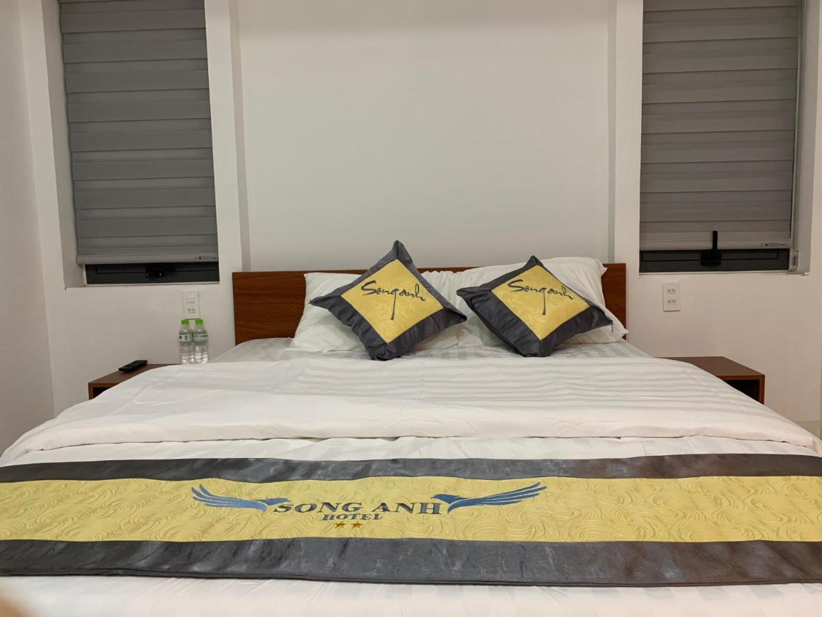 Song Anh Hotel Буонметхуот Экстерьер фото
